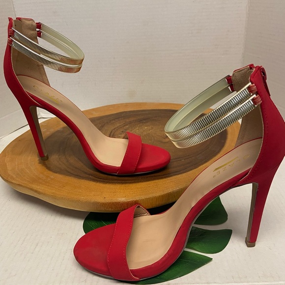 Glaze Ankle strap Red Stiletto Heels - Picture 2 of 12